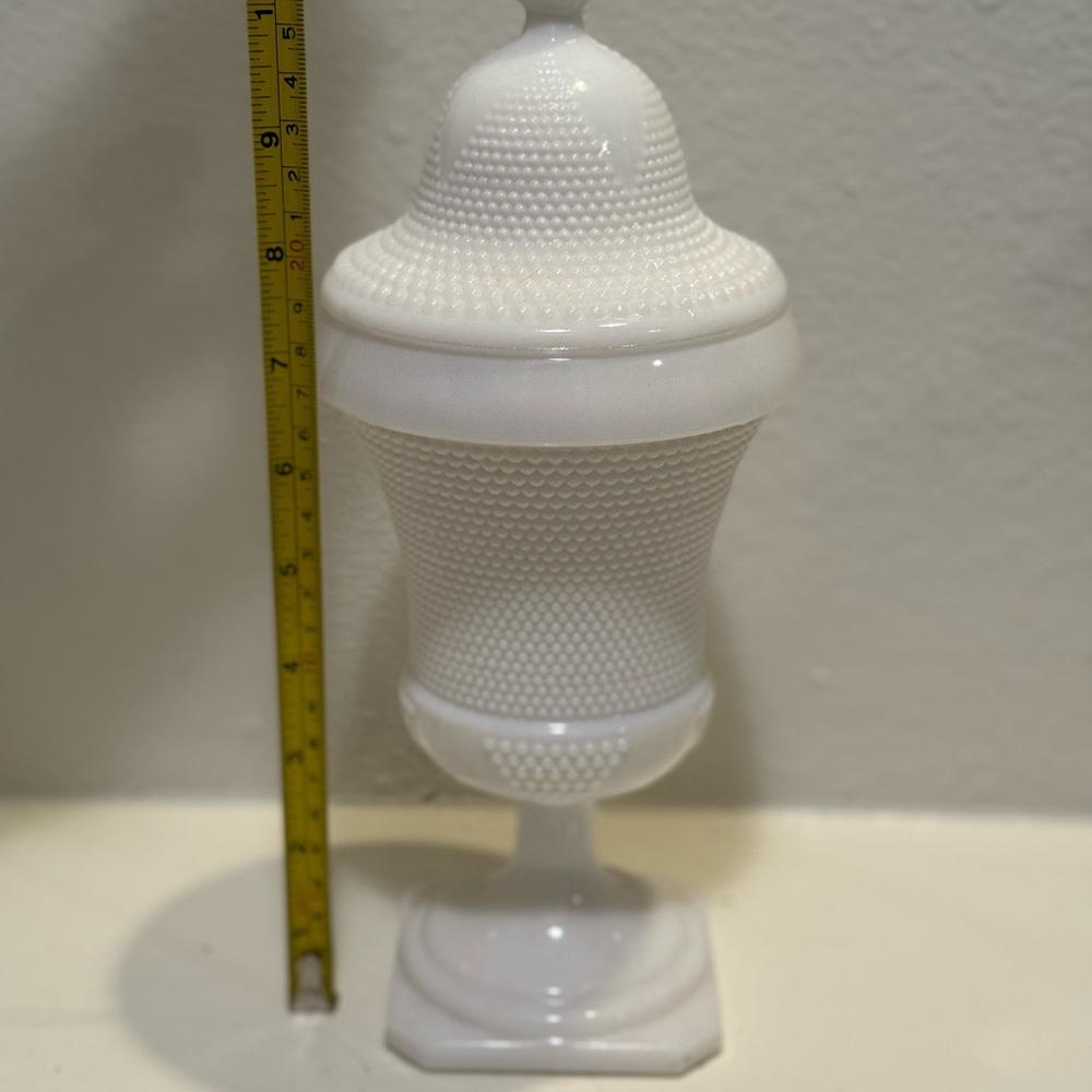Vintage LE Smith Hobnail Milk Glass Apothecary Jar - Picture 9 of 9